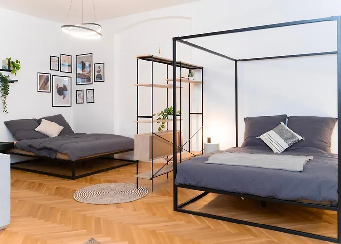 Near Ku'damm * برلين